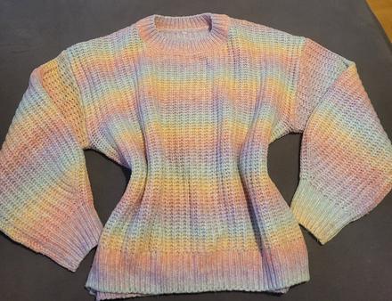 Krásny hrubý dúhový sveter, 