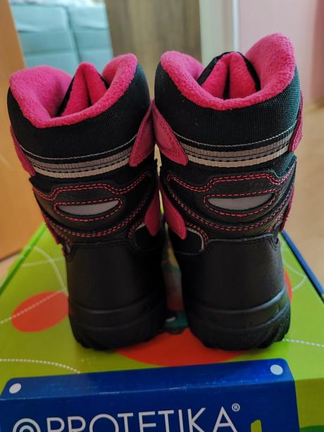 Snehule, protetika,36