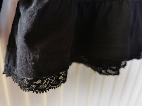 Dievčenské tričko, 122