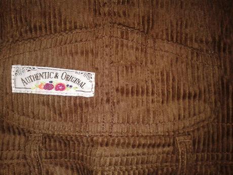 Menšestrové prechodné kraťasy, 110