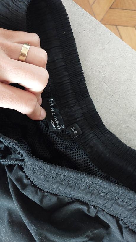 Športové nohavice, 164