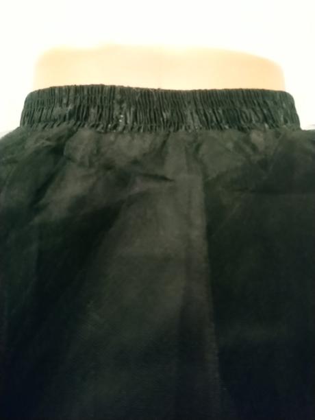 Dámska čierna asymetrická tylová sukňa, l, l