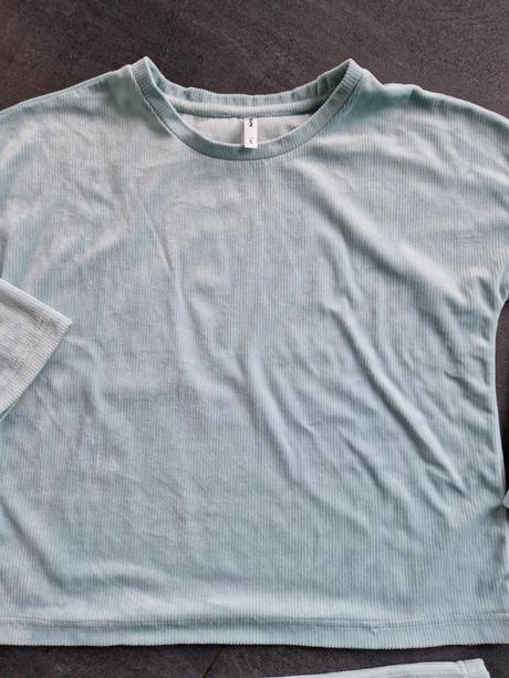 Velúrové pyžamo, sinsay,s