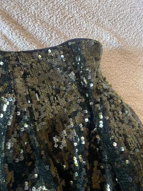 Tmavo zelena sukna, zara,s