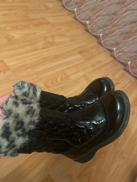 Lakové čižmy č.23, 23