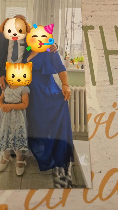 Spoločenské šaty, 44