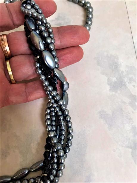 Luxusný náhrdelník, 