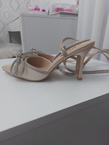 Dámske saténové sandále, 38