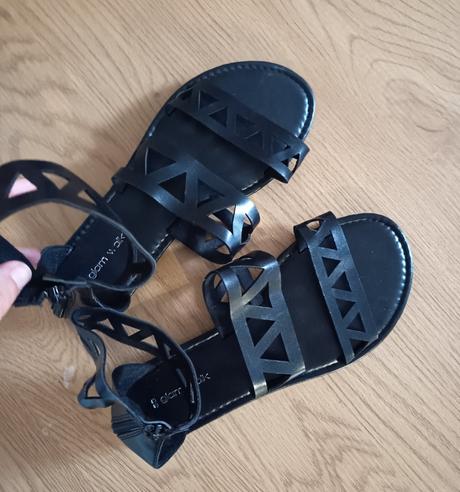 Čierne sandále, 38