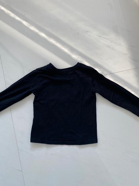 Tricko, reserved,104