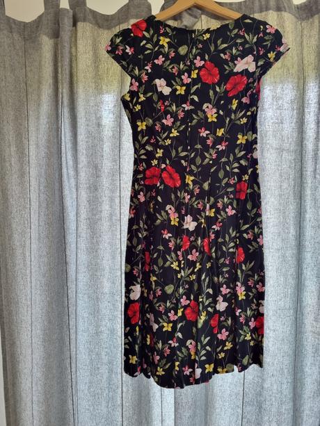 Predám kvetinové letné šaty veľ. 36, orsay,36