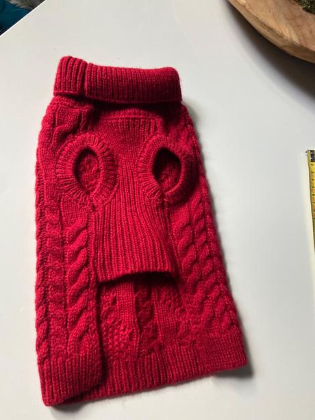 Sveter pre psa medicine, 