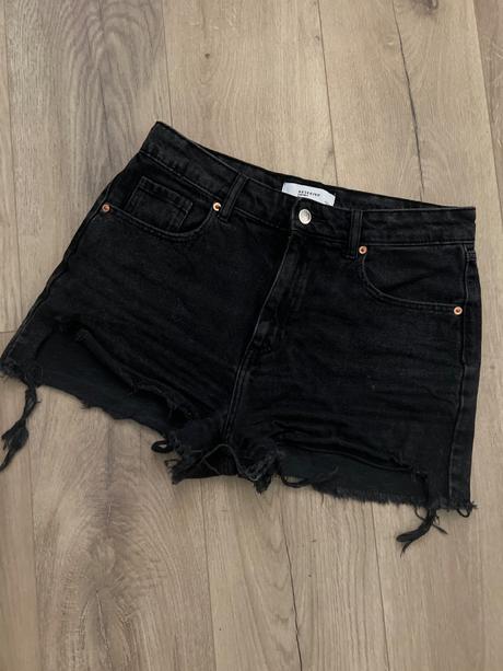 Kratasky, reserved,38