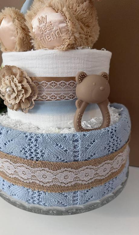 Plienková torta s medvedíkom v jemnom vintage štýl,