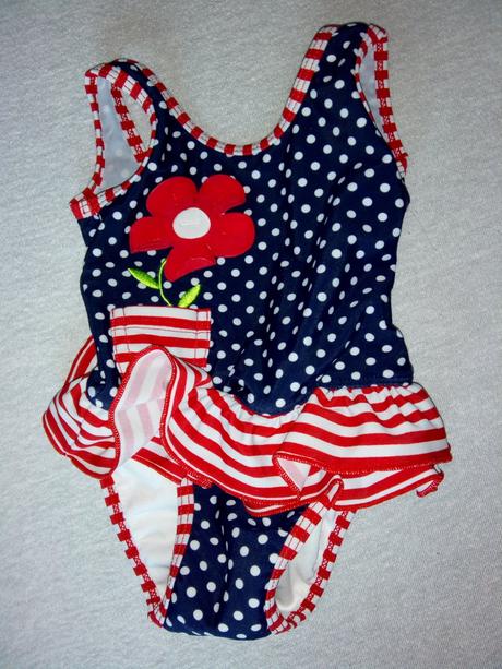 Dievcenske plavky, mini mode,68