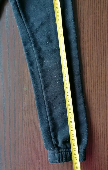 Čierne teplaciky, 122