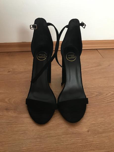 Čierne sandále, 38