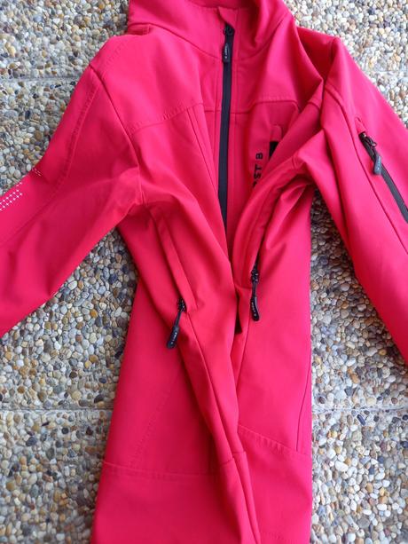 2x softshellová bunda, s