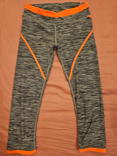 Sivé športové 3/4 legíny bershka, bershka,xs