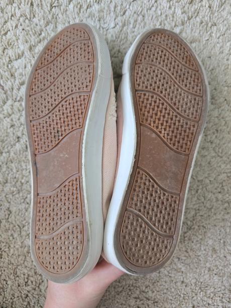 Ružové tenisky, 38