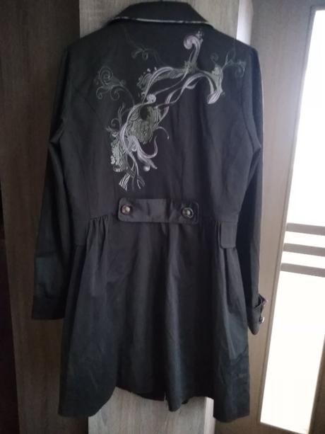 Nový jarný kabát, 38