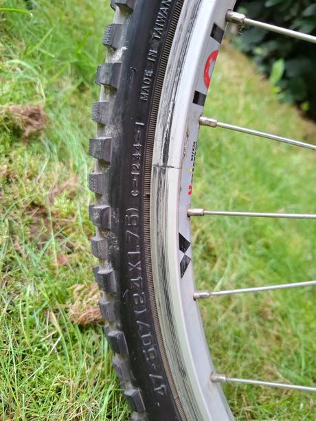 Kona bicykel, kona,24