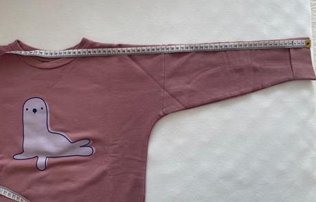 Lemur svietiaca mikina, 122