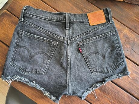 Levis 501 riflové sivé šortky xs-26, levis,s