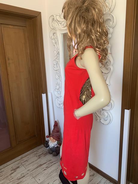 Cervene saty marella, m