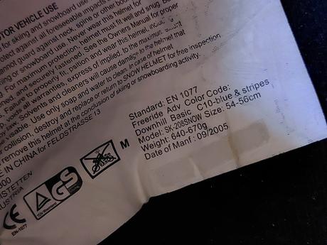 Lyžiarska prilba, m