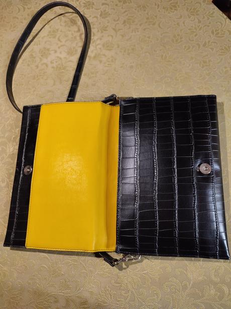 Kabelka čierno žltá, 