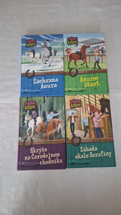 Séria katka a azuro,