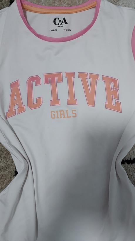 Sportove tricko, c&a,146
