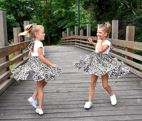 Nádherné saty zuppa, 146