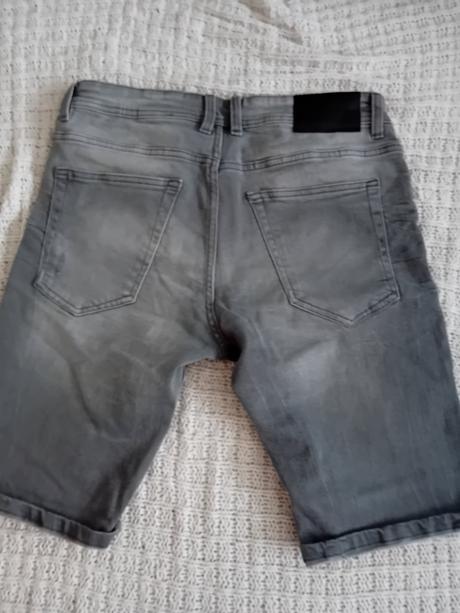 Chlapčenské riflové kratasi, amisu,xs