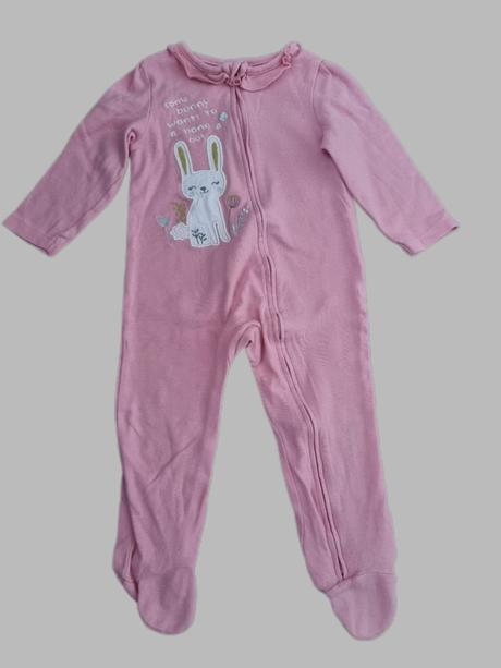 Pyžamový overal, 86