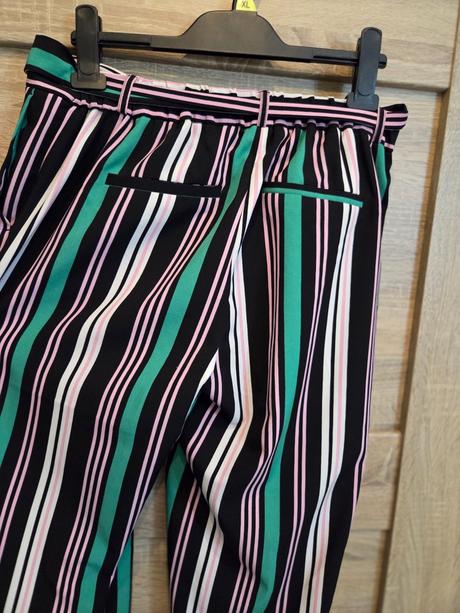 Nohavice, bonprix,38