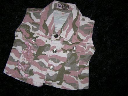 Dievčenská maskáčovská vesta, 86