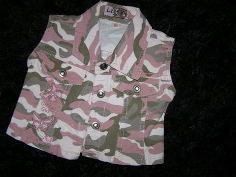 Dievčenská maskáčovská vesta, 86