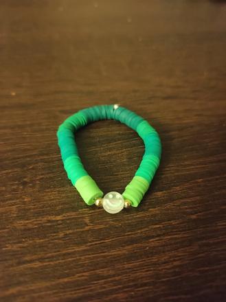 Zelený handmade náramok,