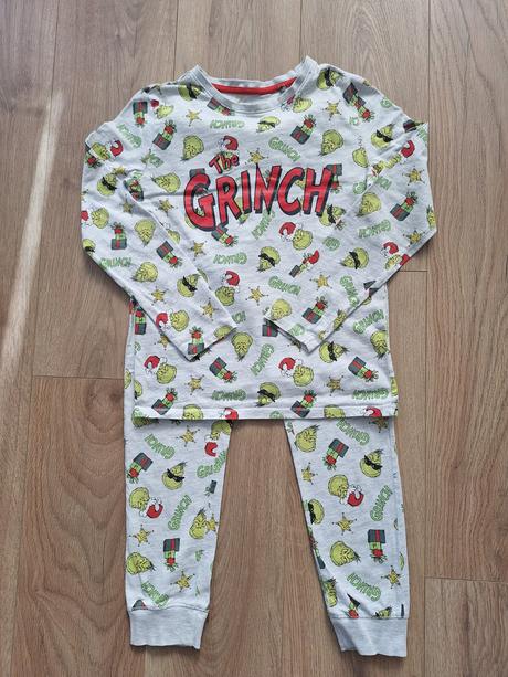 Pyžamo, reserved,134