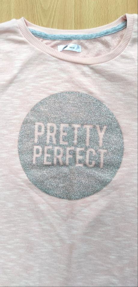 Mikinka s nadpisom, pepco,158