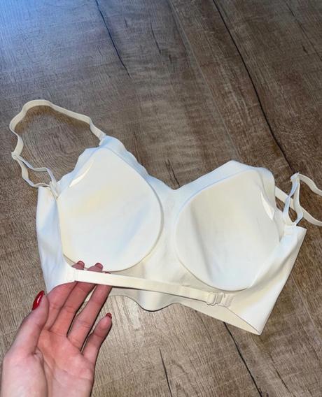 Podprsenka vystužená, 75b