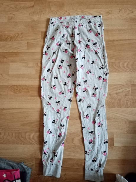 Pyžamo mickey mouse, 158