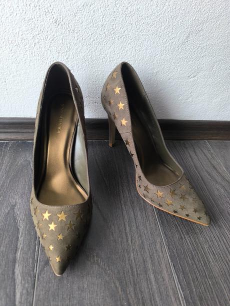 Hviezdne lodičky 39, 39