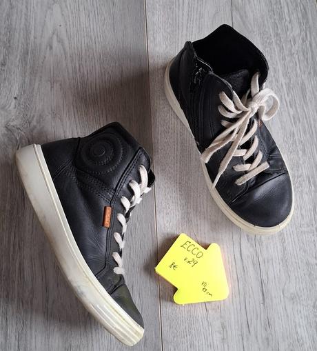 Ecco členkové, ecco,29