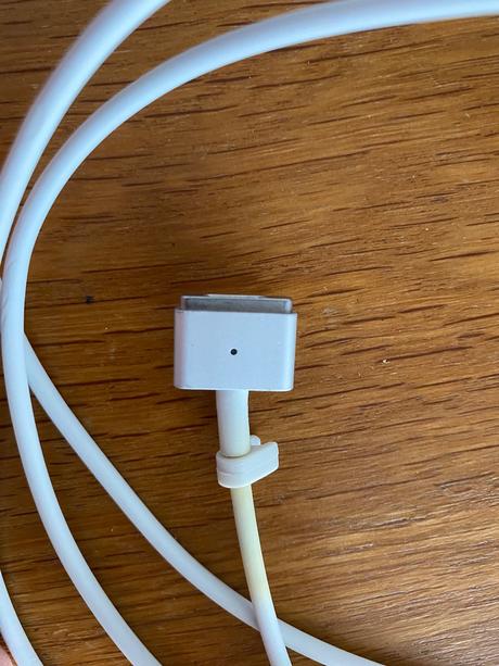 Apple 45w magsafe 2 nabijaci adapter, apple