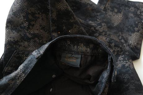 Štýlové skinny džínsy s mramorovým vzorom a zlatým, s