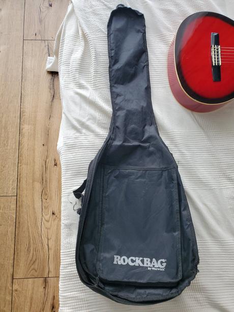 3/4 gitara valencia,