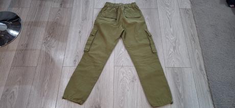 Nohavice, bershka,32